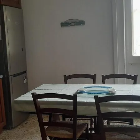 Alojamento de Acomodação e Pequeno-almoço Eja, Ajo *