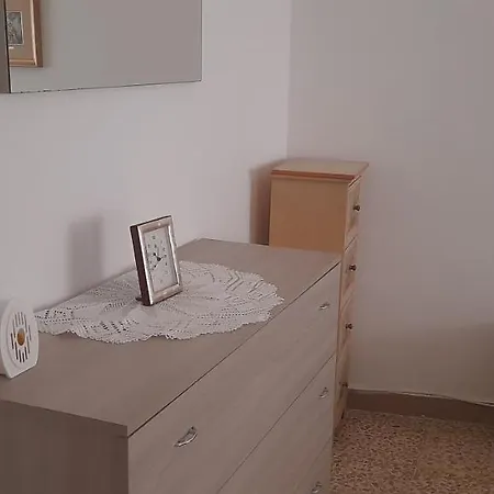 Alojamento de Acomodação e Pequeno-almoço Eja, Ajo Cagliari